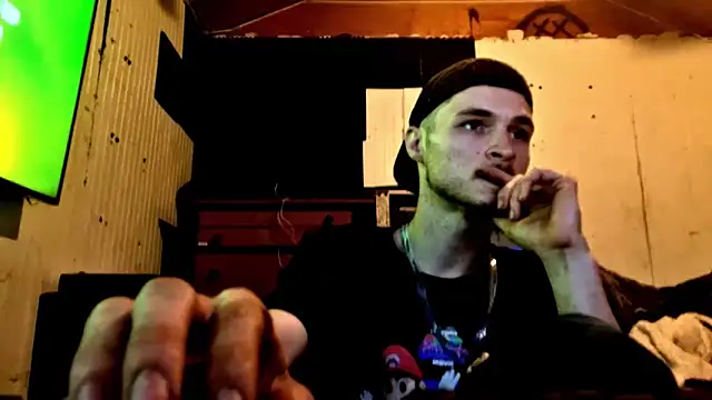 Snapshot of nuttyking2022 chatting on 04-01-26, 08:26 nuttyking2022 online show from 04-01-26, 08:26