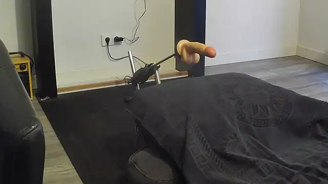 YourLoveBoyKevin online show from 03-09-26, 04:00