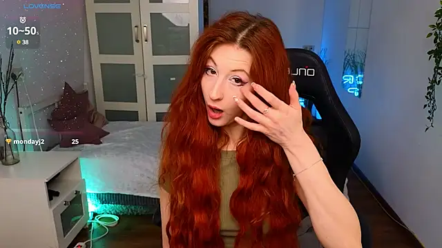 Snapshot of Katy_diamond_ chatting on 02-27-25, 05:24 Katy diamond online show from 02-27-25, 05:24