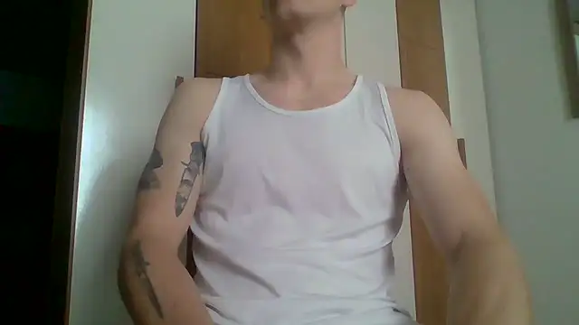 Snapshot of Novinho_pica_rosa chatting on 10-06-25, 05:10 Novinho pica rosa online show from 10-06-25, 05:10