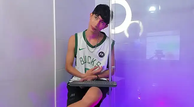 NovaaWheler online show from 02-13-25, 12:54