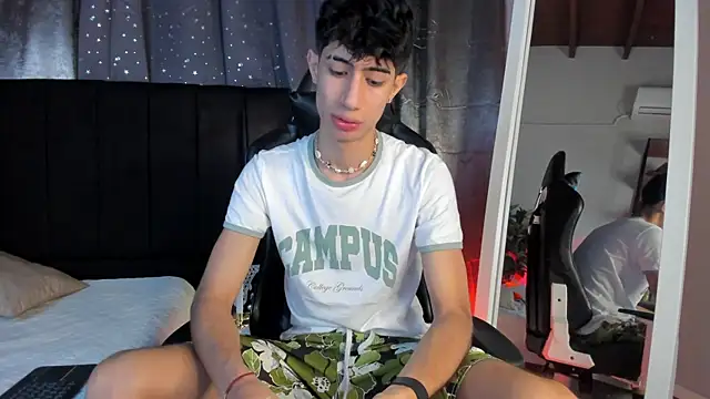 NovaaWheler online show from 02-23-26, 02:03