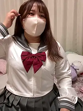 Snapshot of mitarashi_awww chatting on 09-19-25, 02:40 mitarashi awww online show from 09-19-25, 02:40