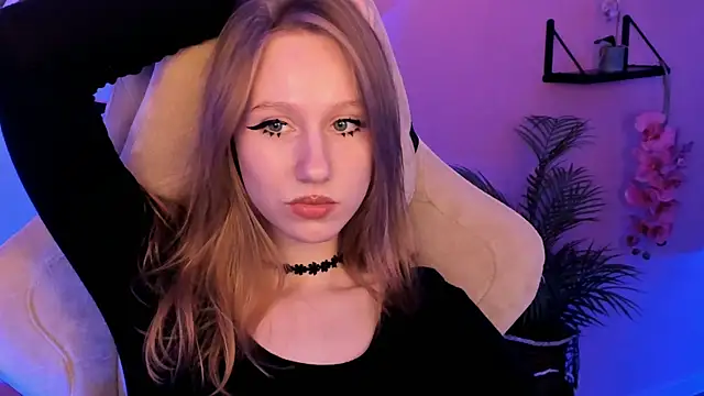 DariaTate online show from 10-17-25, 11:35