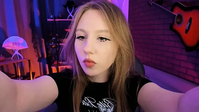 DariaTate online show from 04-15-26, 11:39