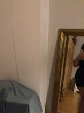 Snapshot of LunaSoleil9 chatting on 02-09-25, 04:29 LunaSoleil9 online show from 02-09-25, 04:29