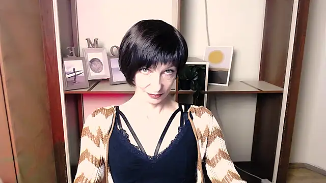  AngeliaFlow  online show from 11-26-25, 12:28