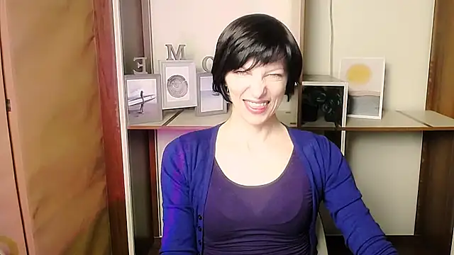  AngeliaFlow  online show from 01-14-26, 08:31