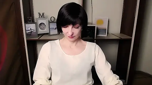  AngeliaFlow  online show from 01-18-26, 01:26