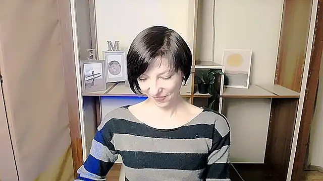  AngeliaFlow  online show from 02-04-26, 09:15