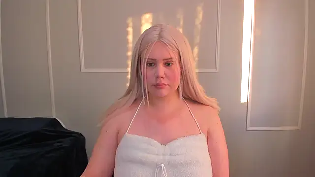  leana  online show from 11-27-25, 01:02