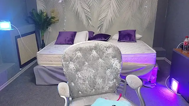 Snapshot of Anna_Kennan chatting on 03-19-25, 01:07 Anna Kennan online show from 03-19-25, 01:07
