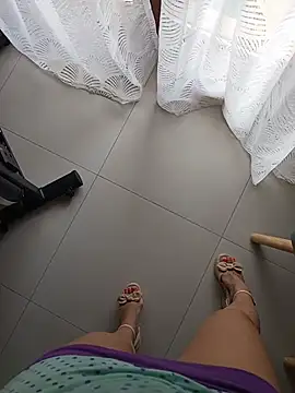 bambolina sexy1985 online show from 06-15-26, 01:57