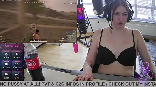 Snapshot of Gamergirl-Linela chatting on 02-17-25, 03:20 Gamergirl-Linela online show from 02-17-25, 03:20