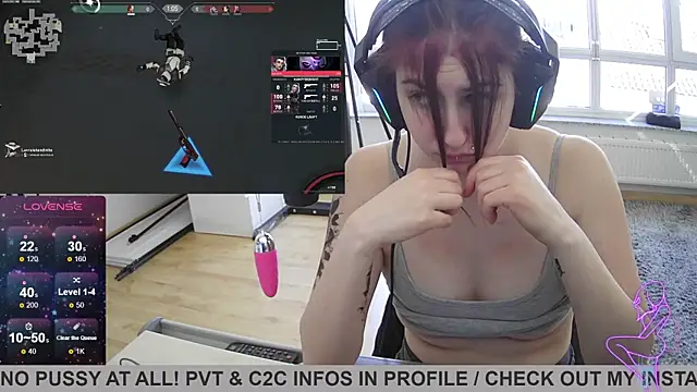 Snapshot of Gamergirl-Linela chatting on 02-18-25, 01:00 Gamergirl-Linela online show from 02-18-25, 01:00