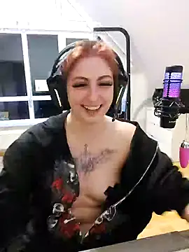 Snapshot of Gamergirl-Linela chatting on 03-04-25, 12:07 Gamergirl-Linela online show from 03-04-25, 12:07