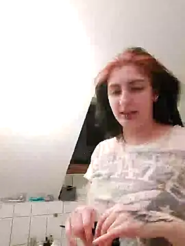 Snapshot of Gamergirl-Linela chatting on 03-06-25, 08:16 Gamergirl-Linela online show from 03-06-25, 08:16