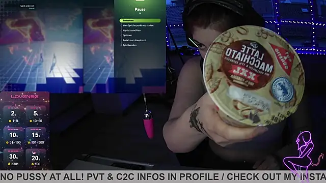 Snapshot of Gamergirl-Linela chatting on 03-13-25, 05:33 Gamergirl-Linela online show from 03-13-25, 05:33