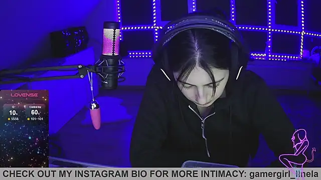 Snapshot of Gamergirl-Linela chatting on 09-15-25, 10:32 Gamergirl-Linela online show from 09-15-25, 10:32