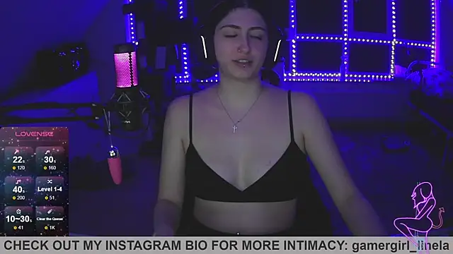 Snapshot of Gamergirl-Linela chatting on 09-17-25, 10:44 Gamergirl-Linela online show from 09-17-25, 10:44