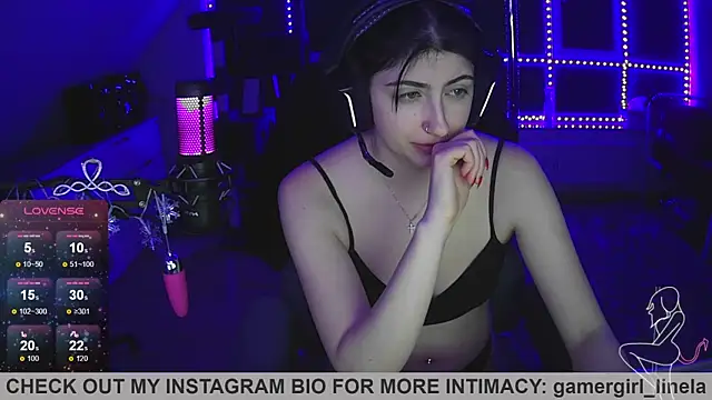 Snapshot of Gamergirl-Linela chatting on 11-29-25, 08:45 Gamergirl-Linela online show from 11-29-25, 08:45