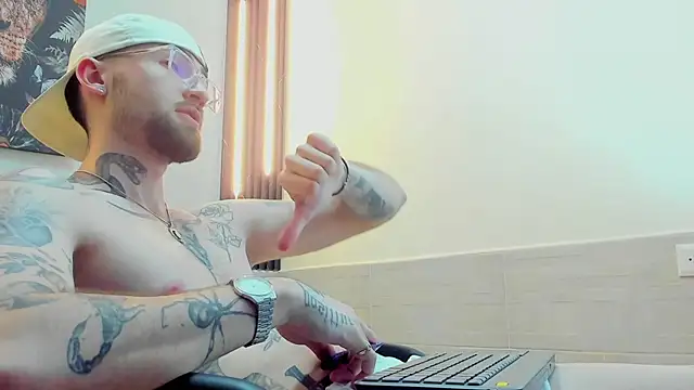 Luke davis01 online show from 02-13-25, 03:46