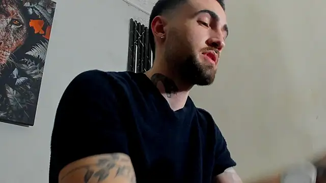 Luke davis01 online show from 02-26-25, 01:19