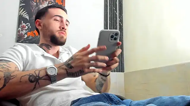 Luke davis01 online show from 03-21-25, 04:51