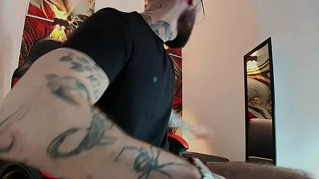 Luke davis01 online show from 11-21-25, 01:10