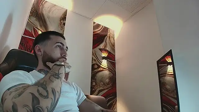 Luke davis01 online show from 12-16-25, 01:05