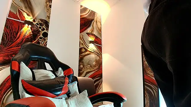 Luke davis01 online show from 04-11-26, 01:04