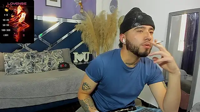 Noa Bonucci online show from 03-10-25, 01:10