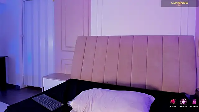 Morgan Wright online show from 03-11-26, 07:53