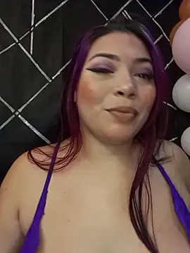 Snapshot of Sophia_Brunett chatting on 05-19-26, 05:58 Sophia Brunett online show from 05-19-26, 05:58