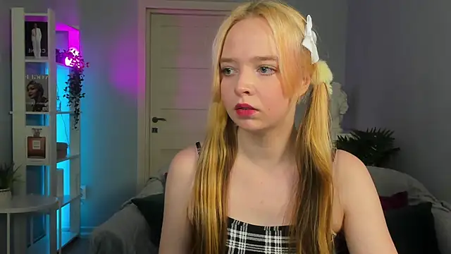 Bellla Murrr online show from 02-10-25, 08:53