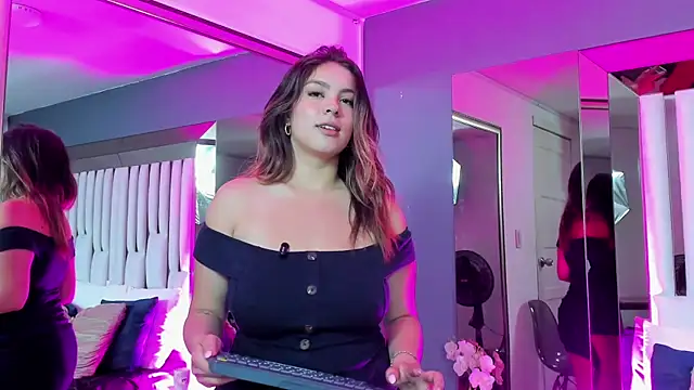 Cloee Rainbow1 online show from 03-05-25, 11:38