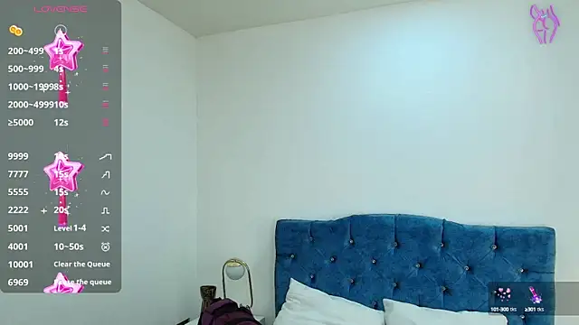 Skye Moore online show from 02-13-25, 01:19