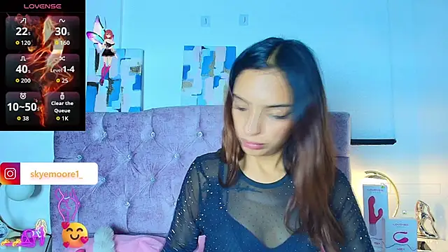 Skye Moore online show from 10-02-25, 06:48