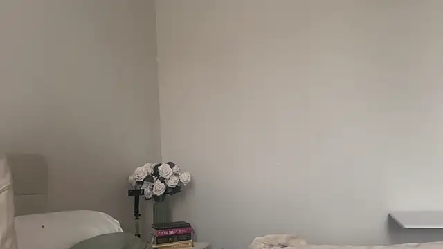 skyejde online show from 10-31-25, 09:32