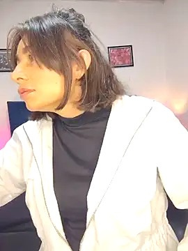  michonne  online show from 02-18-25, 07:41