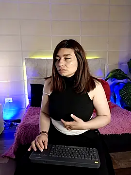  michonne  online show from 10-22-25, 08:52