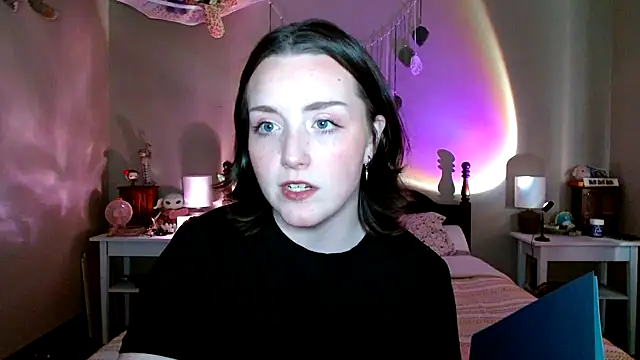 lilmisspuppet online show from 08-09-26, 10:47