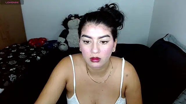 Snapshot of hello_kityy25 chatting on 05-20-26, 06:36 hello kityy25 online show from 05-20-26, 06:36