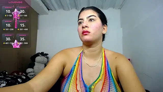 Snapshot of hello_kityy25 chatting on 05-31-26, 10:44 hello kityy25 online show from 05-31-26, 10:44