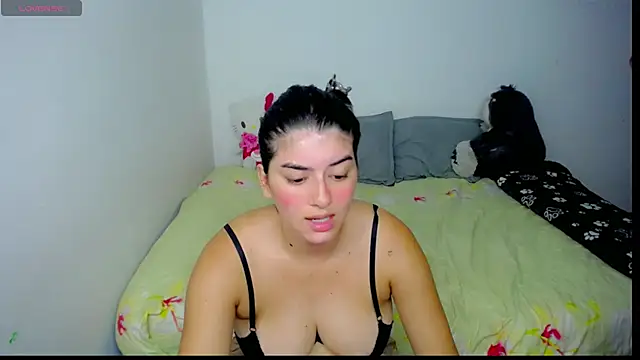 Snapshot of hello_kityy25 chatting on 07-17-26, 01:56 hello kityy25 online show from 07-17-26, 01:56