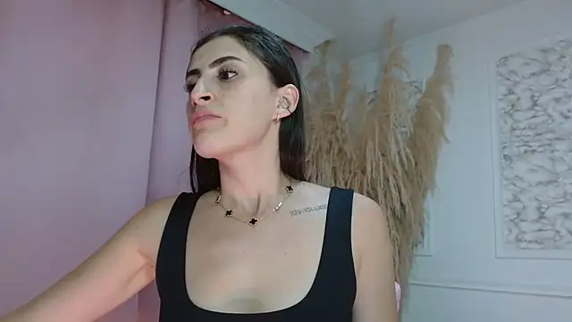 Danella houston online show from 04-18-26, 08:42