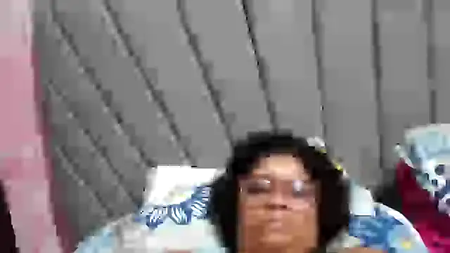 Tana latin online show from 09-18-25, 12:34