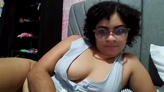 Tana latin online show from 10-23-25, 01:16