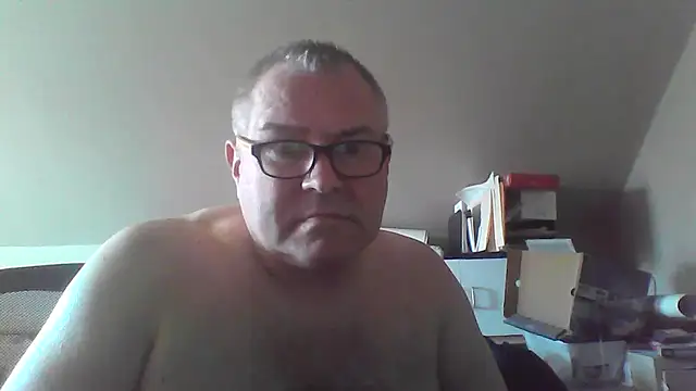 Snapshot of mkestr69 chatting on 04-21-26, 03:07 mkestr69 online show from 04-21-26, 03:07