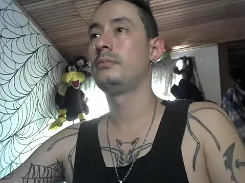 Snapshot of vampireathome chatting on 07-05-26, 06:59 vampireathome online show from 07-05-26, 06:59